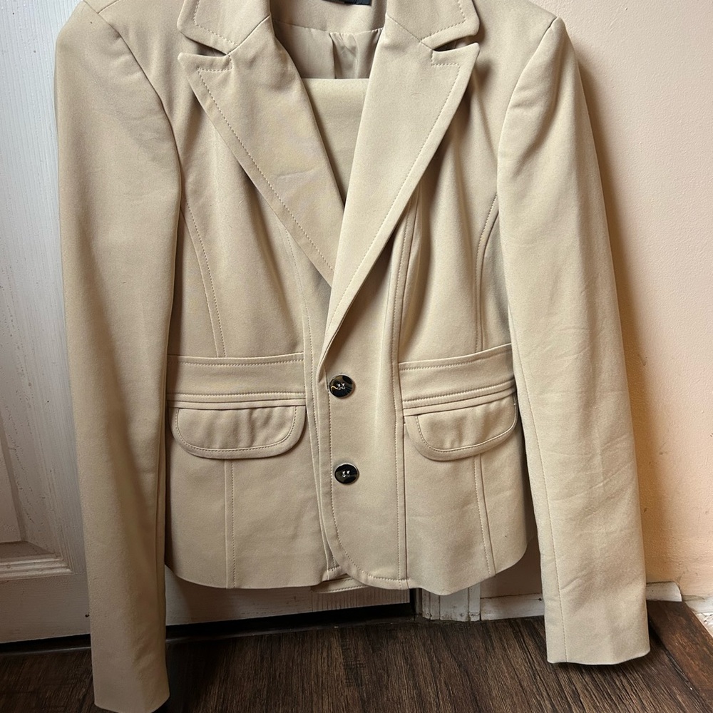 NY&Co Cream Tailored Pantsuit